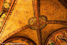 Wartburg Castle - Wartburg Castle: The Elisabeth Kemenate (room) is adorned with coloutful mosaics, the mosaics consists of more than a million tiny pieces of...