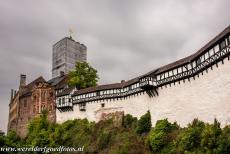 Kasteel Wartburg - De Bergfried is de donjon van kasteel Wartburg, de toren werd afgebouwd in 1859. Tijdens het nazi-regime werd het kruis op de Bergfried...