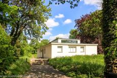Het Bauhaus en zijn locaties in Weimar - De Bauhauslocaties in Weimar en Dessau: Het Haus am Horn werd in 1923 gebouwd naar een ontwerp van Georg Muche, het kubistische huis is het... Het Bauhaus en zijn locaties in Weimar - De Bauhauslocaties in Weimar en Dessau: Het Haus am Horn werd in 1923 gebouwd naar een ontwerp van Georg Muche, het kubistische huis is het...