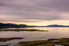 Nationaal Park Thingvellir - Nationaal Park Thingvellir:   Thingvallavatn is het grootste natuurlijke zoetwatermeer van IJsland. Thingvallavatn wordt als een...