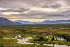Nationaal Park Thingvellir - Thingvellir Nationaal ParK: Uitzicht over de Parlementaire Vlakte van Thingvellir op IJsland, hier werd in het jaar 930 de...