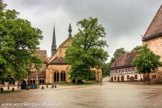 Kloostercomplex Maulbronn - Kloostercomplex Maulbronn: De abdij van Maulbronn werd gesticht in 1147, sinds die tijd is het enorme kloostercomplex vrijwel...