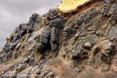 Giant's Causeway en Causeway kust - Giant's Causeway en Causeway Coast: Gestolde basaltische lava langs de Causeway Coast. De Giant's Causeway ontstond door een...