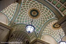 Liverpool - Mercantile City - Liverpool - Maritime Mercantile City: The India Building is an immense office block, it was built for the Blue Funnel...