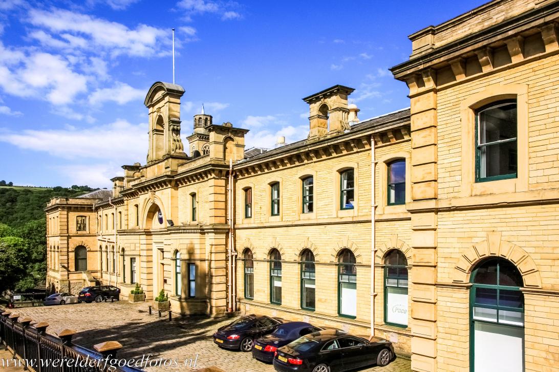 Saltaire, a Victorian model village - Salts Mill is&nbsp;the&nbsp;former textile factory&nbsp;of&nbsp;the workers' village Saltaire. Saltaire was founded by the owner of the Salts...