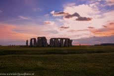 Stonehenge - Stonehenge is nog altijd door mysteries omgeven. Tegenwoordig wordt&nbsp;verondersteld, dat&nbsp;het werd gebouwd als een soort astronomisch...