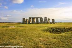 Stonehenge - Stonehenge: On the right side one of the Aubrey Holes, on the left side the Slaughter Stone. The stone originally stood upright and together...