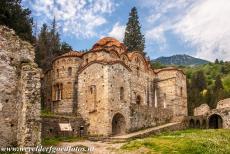 Archeologisch Mystras - Archeologisch Mystras: De Panagia Odigitria staat ook bekend als de Afentiko-kerk. De Panagia Odigitria en de Agioi Theodoroi behoren...