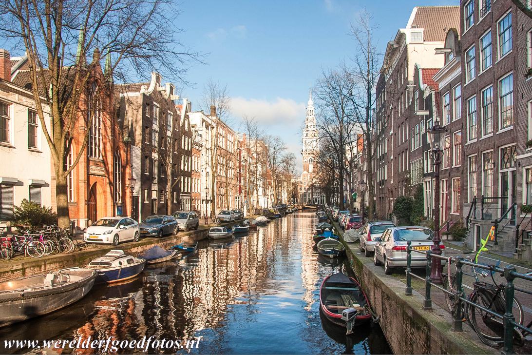 view towards singel within the eastern canal ring amsterdam netherlands  north holland europe Stock Photo - Alamy