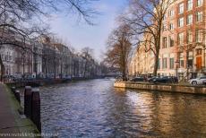 Grachtengordel van Amsterdam - De Amsterdamse grachtengordel: De Gouden Bocht in de Herengracht staat symbool voor de welvaart tijdens de Gouden Eeuw. De...