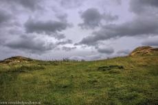 Bend of the Boyne - Dowth - Brú na Bóinne - Archeologisch ensemble van de Bend of the Boyne: Het is bijzonder om tijdens het vallen van de avond Dowth te...