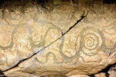 Bend of the Boyne - Knowth - Brú na Bóinne - Archeologisch ensemble van de Bend of the Boyne: Kranssteen nummer 17 van de grootste grafheuvel bij Knowth...