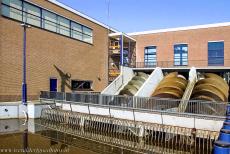 Mill Network at Kinderdijk-Elshout - The J.U.Smit Pumping Station at Kinderdijk replaced on older pumping station in 1972 and was expanded in 2005. The modern The J.U.Smit...