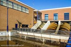 Mill Network at Kinderdijk-Elshout - The J.U.Smit Pumping Station at Kinderdijk replaced on older pumping station in 1972 and was expanded in 2005. The modern The J.U.Smit...