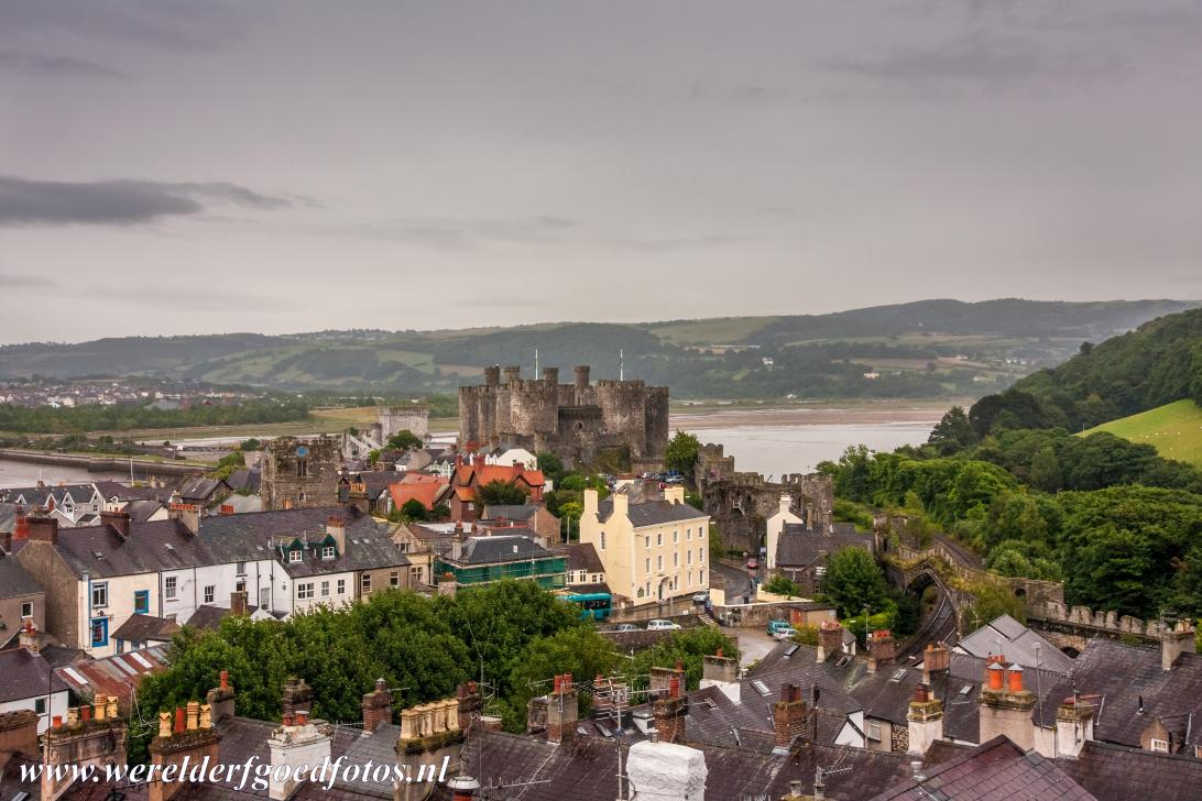 Conwy Castle and Town Walls - Conwy Castle is locaed upon a rock high above the town of Conwy and the mouth of the Conwy Estuary. Conwy Castle is a medieval fortification,... Conwy Castle and Town Walls - Conwy Castle is locaed upon a rock high above the town of Conwy and the mouth of the Conwy Estuary. Conwy Castle is a medieval fortification,...