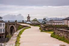 Romeinse muren van Lugo - De Romeinse stadsmuren van Lugo werden aan het eind van de derde eeuw gebouwd. De stad Lugo behoorde destijds tot het Romeinse Rijk en droeg...