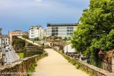 Romeinse muren van Lugo - De Romeinse stadsmuren van Lugo: Vijf originele Romeinse stadspoorten zijn nog intact. De best bewaard gebleven poorten zijn de Porta Falsa...