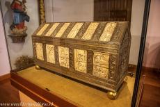 Kloosters van San Millan Yuso en Suso - Kloosters van San Millán Yuso en Suso: In het klooster van San Millán Yuso staat de kist met de relekwieën van de heremiet...