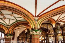 Barcelona, Art Nouveau - Palau de la Música Catalana en Hospital de Sant Pau in Barcelona: Palau de la Música Catalana is een concertgebouw in... Barcelona, Art Nouveau - Palau de la Música Catalana en Hospital de Sant Pau in Barcelona: Palau de la Música Catalana is een concertgebouw in...
