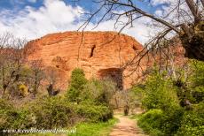 Las Médulas - De grot La Cuevona in het mijngebied Las Médulas. Las Médulas is een bijzonder landschap, dat werd gevormd door de exploitatie...