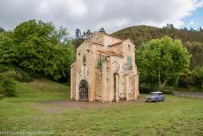 Pelgrimsroutes naar Santiago de Compostela - Pelgrimsroute naar Santiago de Compostela, Spanje: In onze classic Mini reden we over enkele trajecten van de pelgrimsweg naar...