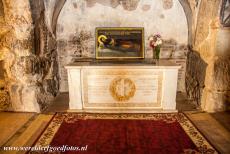 Monastery of Hosios Loukas - Monastery of Hosios Loukas: The burial crypt housing the tomb of Hosios Loukas, St. Luke. The crypt is situated beneath the Katholikon,...