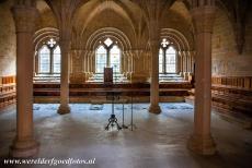 Klooster van Poblet - In de 13de eeuwse kapittelzaal van het klooster van Poblet zijn de laat-romaanse en de vroeg-gotische architectuurstijlen op...