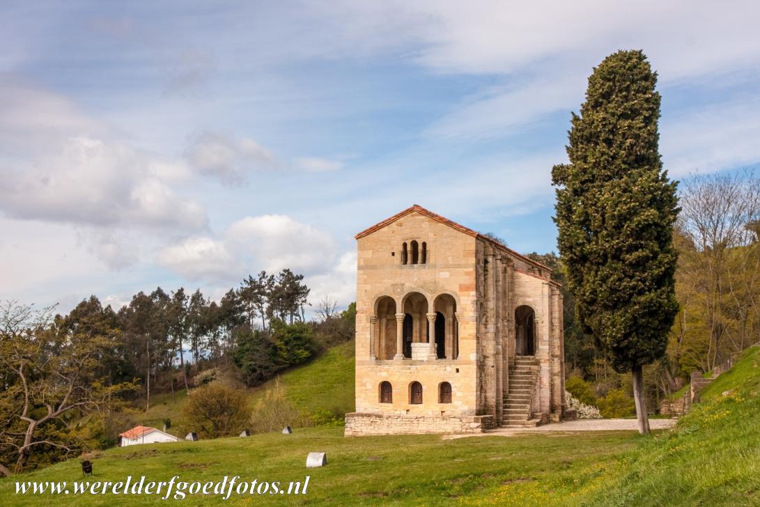 Monumenten van Oviedo en het koninkrijk Asturië - Monumenten van Oviedo en het koninkrijk Asturië: In de 9de eeuw was het koninkrijk Asturië een christelijk bolwerk in het... Monumenten van Oviedo en het koninkrijk Asturië - Monumenten van Oviedo en het koninkrijk Asturië: In de 9de eeuw was het koninkrijk Asturië een christelijk bolwerk in het...