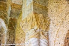 Monumenten van Oviedo en het koninkrijk Asturië - Monumenten van Oviedo en het koninkrijk Asturië: Santa María del Naranco, de kapitelen van de zuilen hebben Byzantijnse invloeden....