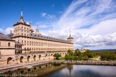 Abdijcomplex van Escorial in Madrid - Abdijcomplex van El Escorial in Madrid: Het interieur van El Escorial laat grote rijkdommen zien. Langs een gangenstelsel...