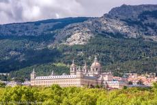 Abdijcomplex van Escorial in Madrid - Het Abdijcomplex van El Escorial in Madrid wordt meestal kortweg El Escorial genoemd. Het is een paleis, klooster en mausoleum, gebouwd voor...