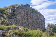 Archeologisch Tiryns - Archeologisch Tiryns: De cyclopische muren van Tiryns zijn gebouwd met enorme steenblokken, de gaten tussen de grote steenblokken...