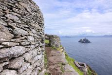 Sceilg Mhichíl - Skellig Michael - Skellig Michael - Sceilg Mhichíl: Ademloos van het schitterende uitzicht en misschien door een minder goede conditie bereik je de top...