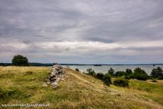 Birka and Hovgården - Birka and Hovgården: The Swedish King Valdemar Birgersson had erected Alsnöhus in 1270. Alsnöhus was a brick building,...