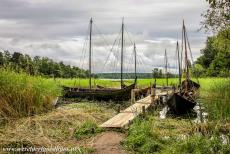 Birka en Hovgården - Een gereconstrueerde Vikinghaven bij de historische Vikingstad Birka. Birka en Hovgården zijn...