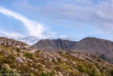 Vegaøyan - De Vega archipel - Vegaøyan - De Vega archipel: De Gullsvågfjellet is een berg op het eiland Vega, ze is vanaf het land en de zee van verre herkenbaar... Vegaøyan - De Vega archipel - Vegaøyan - De Vega archipel: De Gullsvågfjellet is een berg op het eiland Vega, ze is vanaf het land en de zee van verre herkenbaar...