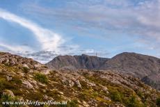 Vegaøyan - The Vega Archipelago - Vegaøyan - The Vega Archipelago: The Gullsvågfjellet Mountain. The radar on the summit of the Gullsvågfjellet is not included...