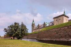 Kasteel Kronborg - Kasteel Kronborg staat in Helsingør, een Deense stad ten noorden van Kopenhagen. Het kasteel ligt op een schiereiland, op...