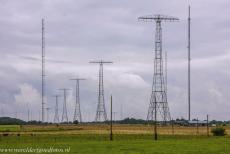 Radiostation van Grimeton, Varberg - Radiostation van Grimeton, Varberg: Bij het radiostation staan zes originele stalen zendmasten uit 1925. Iedere mast is 127 meter hoog en weegt...