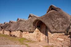 Agrarisch landschap van Zuid-Öland - Agrarisch landschap van Zuid-Öland: Binnen de vijf meter hoge ringmuur van Fort Eketorp zijn huizen uit de ijzertijd, de Vikingtijd en...