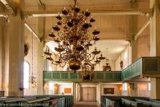 Vlootbasis Karlskrona - Vlootbasis Karlskrona: De binnenzijde van de Admiralitetskyrkan, de Admiraliteitskerk. De kerk is uitsluitend van hout gebouwd, het dak...