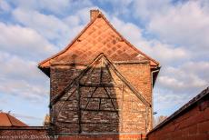 Vlaams Begijnhof Sint Truiden - Vlaams Begijnhof Sint Truiden: Een historische begijnhuisje uit 1690. Het Vlaams Begijnhof van Sint Truiden werd gesticht in 1258. Het lag...