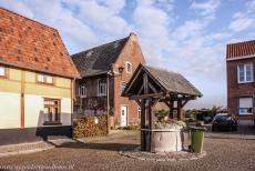 Vlaams Begijnhof van Sint-Truiden - De historische waterput in het Begijnhof van Sint-Truiden was vroeger de ontmoetingsplek voor de begijnen als ze water haalden voor het dagelijks...