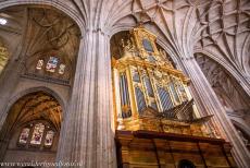 Oude stad van Segovia en het aquaduct - De oude stad van Segovia: Het barokke orgel van de kathedraal van Segovia. De kathedraal van Segovia werd gebouwd in de...