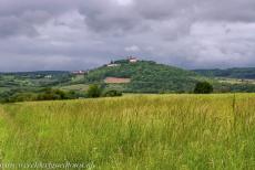 Routes in Frankrijk naar Santiago de Compostela - De pelgrimsroutes in Frankrijk naar Santiago de Compostela: De basiliek en de heuvel la Colline Eternelle in Vézelay.... Routes in Frankrijk naar Santiago de Compostela - De pelgrimsroutes in Frankrijk naar Santiago de Compostela: De basiliek en de heuvel la Colline Eternelle in Vézelay....