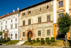 Levoča, Spišský Hrad en bijbehorende monumenten - Levoča, Spišský Hrad en bijbehorende cultuurmonumenten: Sommige burgerhuizen in Levoča hebben fraai gedecoreerde gevels. Het...