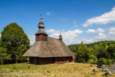 Voorhistorische beukenbossen van de Karpaten - De voorhistorische beukenbossen van de Karpaten en in andere regio's van Europa: De houten kerk van het kleine dorp Hrabová...