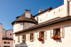 Historisch centrum van de stad Salzburg - Historisch centrum van de stad Salzburg: In de vesting Hohensalzburg zijn tegenwoordig enkele musea ondergebracht. Het Fort Museum toont een...