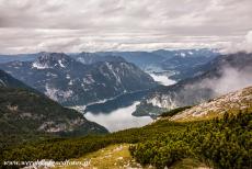 Hallstatt-Dachstein / Salzkammergut - Hallstatt-Dachstein / Salzkammergut Cultural Landscape: The small village of Hallstatt and the Hallstätter See viewed from the 2109...