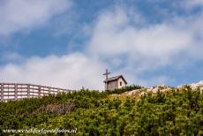 Hallstatt-Dachstein / Salzkammergut - Hallstatt-Dachstein / Salzkammergut Cultural Landscape: The Heilbronn Memorial Chapel on the Krippenstein Peak. The second cable car station is on...